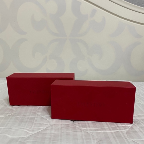 Authentic Valentino Sunglasses Case - Picture 4 of 4